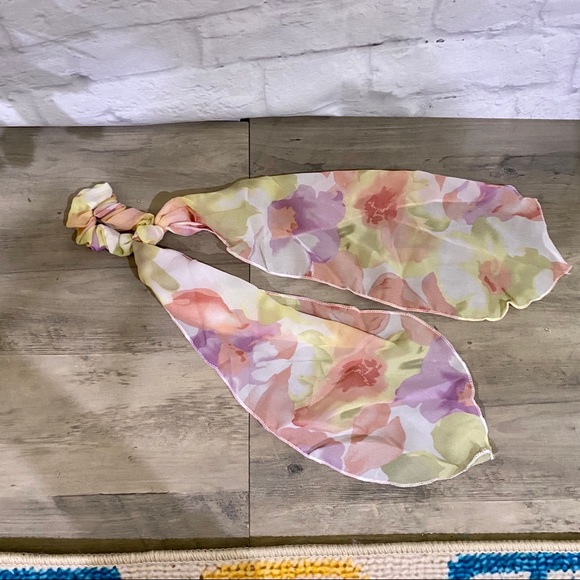 NEW Scarf Scrunchies Bundle - Picture 2 of 11